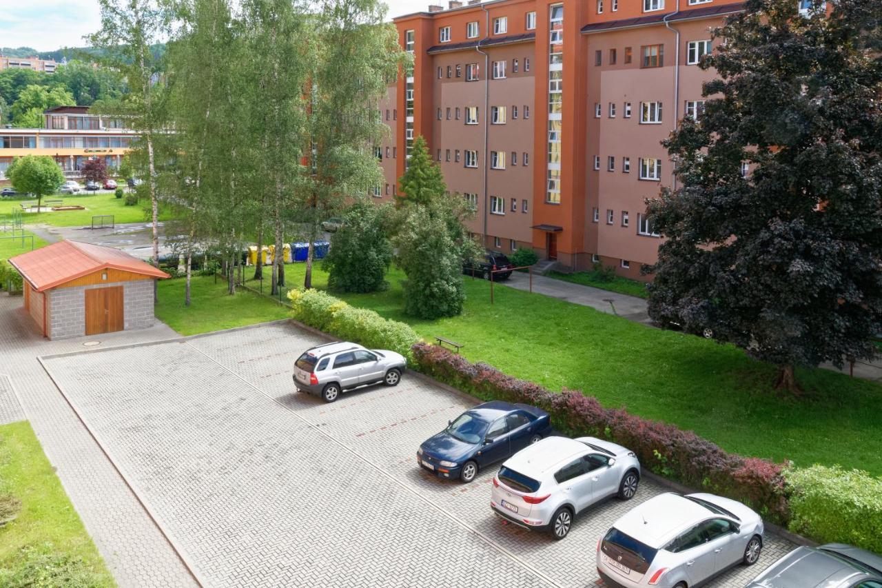 Hotel KAMU GARNI Vsetín Buitenkant foto